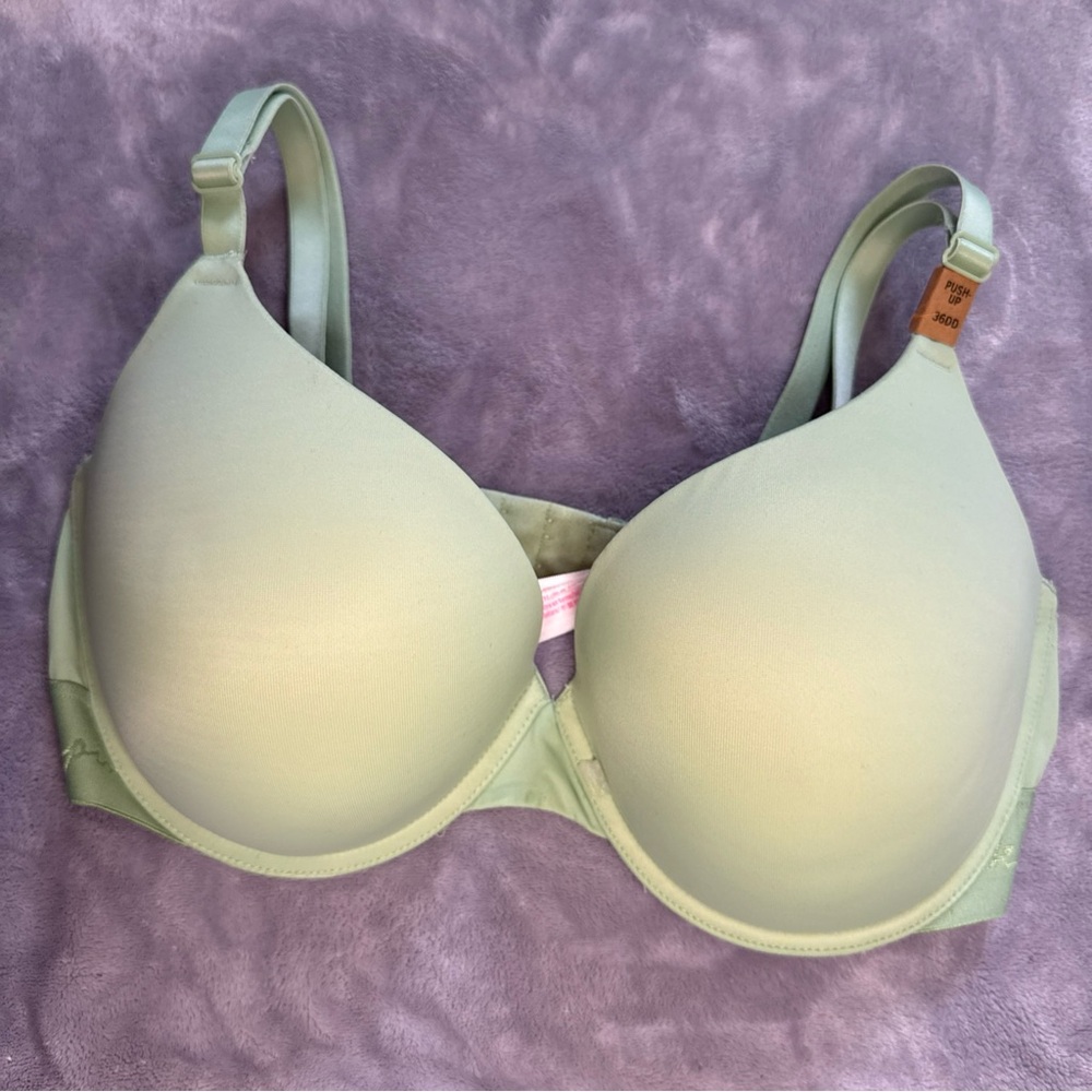 PINK Victoria's Secret Light Green Push Up Bra 36DD